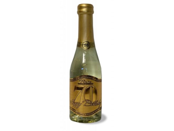 šumivé víno so zlatými lupienkami Happy Birthday 70